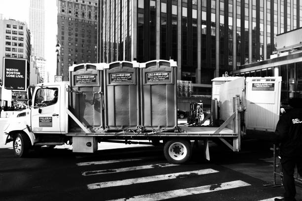 Portable Toilet Options We Offer in Steelville, MO